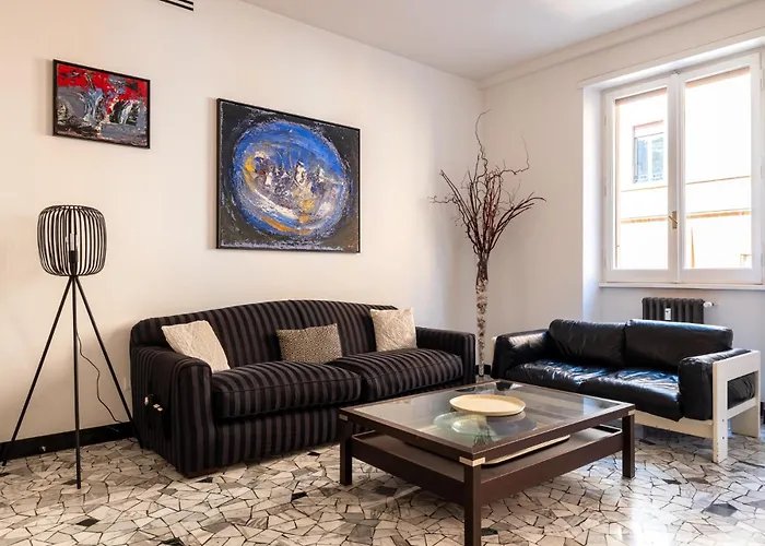 Bright And Spacious Flat In The Hearth Of Apartment *