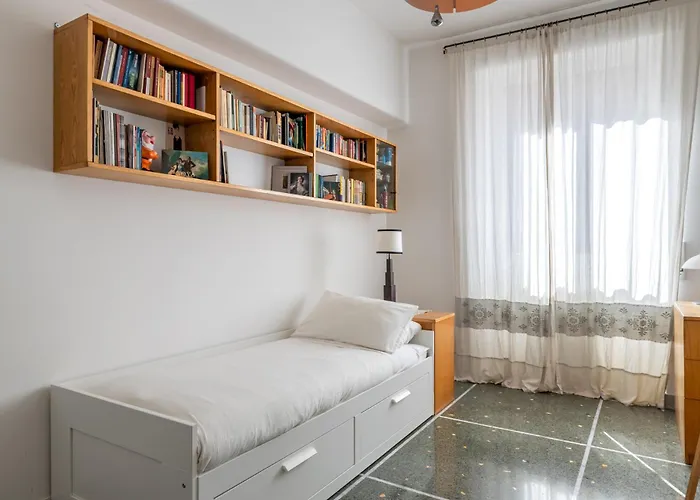 Bright And Spacious Flat In The Hearth Of Apartment *